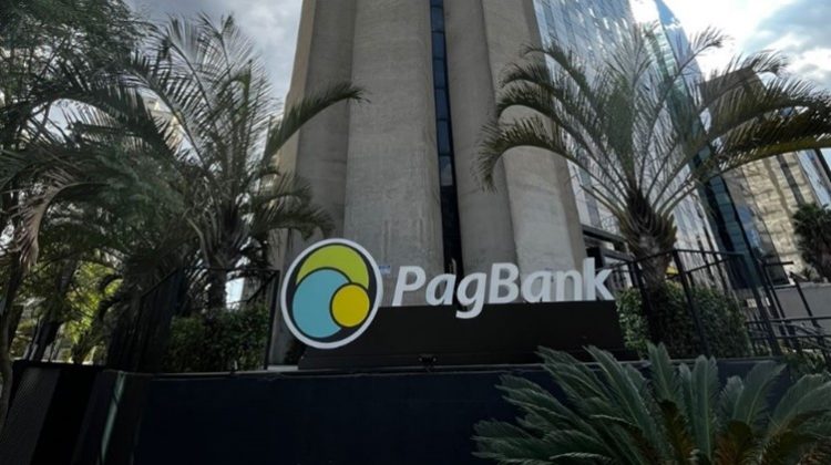 PagBank se antecipa ao mercado e oferece Pix por aproximação em suas maquininhas e na carteira do Google