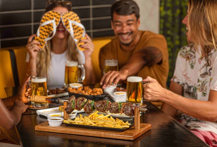 Espetto Carioca lança campanha "Carioca da cabeça aos pés"