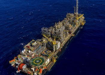 Produção de óleo no pré-sal cai 3,4% no último trimestre de 2024