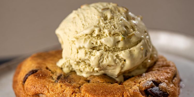 Coé - Biscoito Gelado - Foto: Tomás Vélez