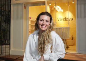 Carol Sehbe, - Vivelavu