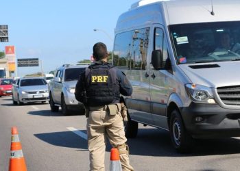 Campanha alerta sobre uso de álcool e drogas associado à direção