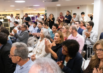 A palestra atraiu dezenas de profissionais da saúde