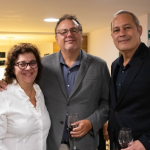 A secretária de Saúde de Niterói, Ilza Fellows, com o mastologista Rodrigo Souto (diretor do Instituto Oncomed) e Alexandre Coury