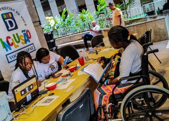 DIVAGA: portal gratuito oferece novas oportunidades para pessoas com deficiência no mercado de trabalho
