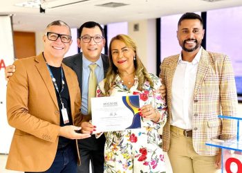 Ernane Alexandre, coordenador e superintendente do Programa Estadual Rio sem Homofobia, Nélio Georgini, Diretor de Defesa da Diversidade da OABRJ, Deputada Estadual e vice-presidente da Alerj Tia Ju e o jornalista Rafael Gomes.