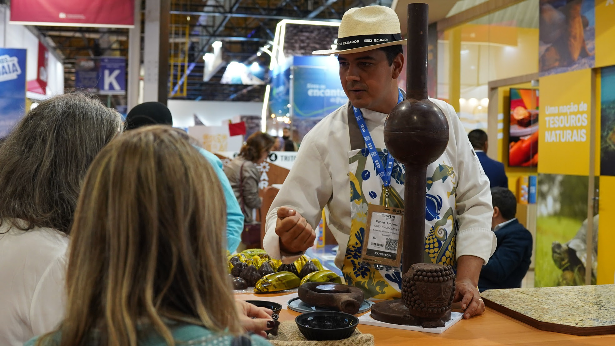 Equador celebra crescimento de turistas brasileiros e destaca experiências autênticas na WTM LATAM 2025