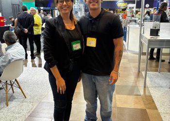 Livi Pires (diretora) e João Pedro Souza (professor) da EBJ na Tecnogold