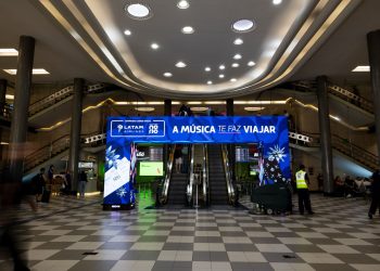 Todo Mundo no Rio: LATAM e Deezer assinam voo temático