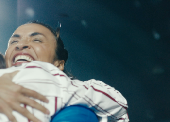 Marta Silva estreia campanha de Sonridor ao lado de sua mãe