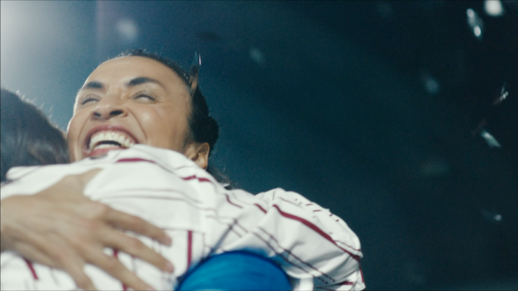 Marta Silva estreia campanha de Sonridor ao lado de sua mãe