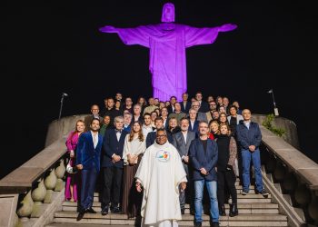 Diffucap celebra 50 anos com rebranding e novo presidente em evento no Cristo Redentor, que foi iluminado de roxo, cor da empresa orgulhosamente carioca 