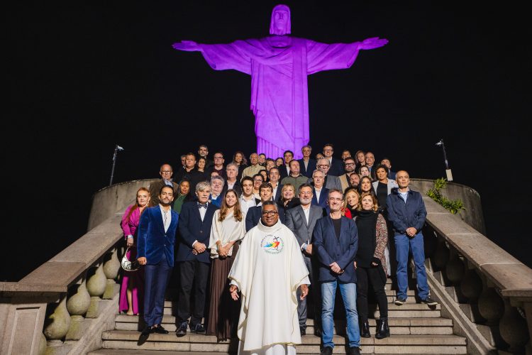 Diffucap celebra 50 anos com rebranding e novo presidente em evento no Cristo Redentor, que foi iluminado de roxo, cor da empresa orgulhosamente carioca 
