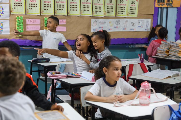 ONG Nóiz lança campanha para conscientizar sobre pessoas com deficiência em escola da Cidade de Deus