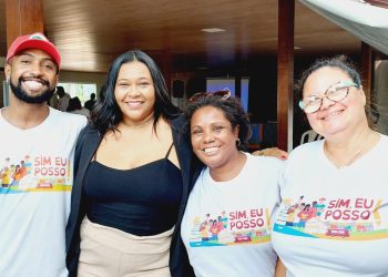 Camila Venâncio e equipe Sim EU Posso