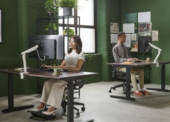 Flo Std White Reverse Angle Curved Screen + Talent