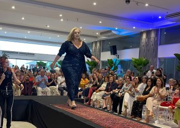Jackeline Lima desfile Apada