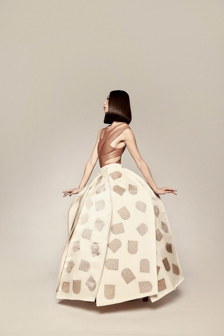 Alunos da Firjan SENAI unem arquitetura e moda em peças sustentáveis para desfile da Fevest 2025