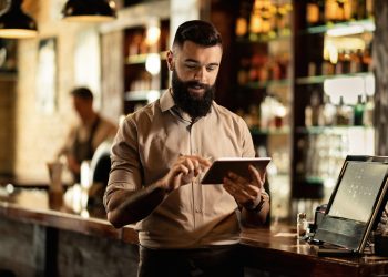 Público off, restaurantes on: turismo impulsiona digitalização nos restaurantes nordestinos durante férias de julho