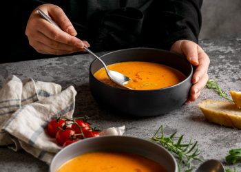 Levantamento da ASSERJ mostra que 85,9% dos cariocas consomem várias vezes por semana caldos, sopas e pratos quentes no inverno