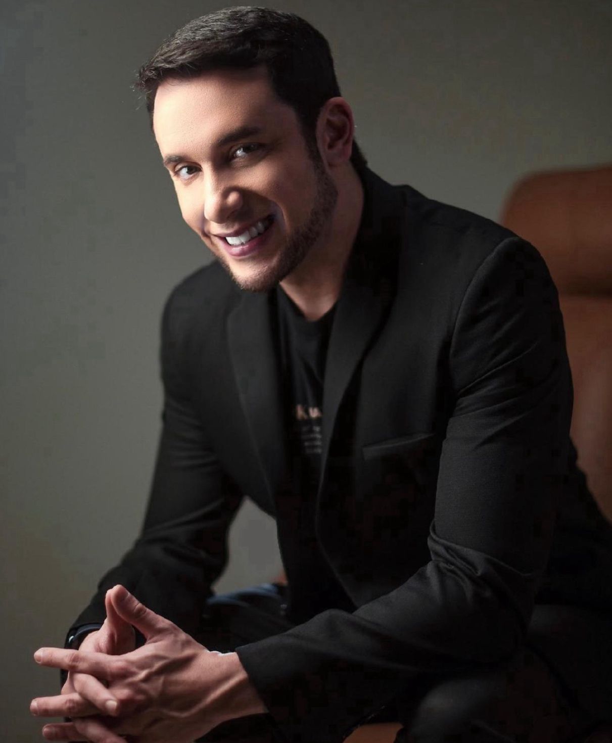 Imersão inédita acontece na Praia de Milagres, com inclusão de participantes com diferentes deficiências e presença internacional