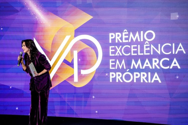 Apresentação do Prêmio Excelência em Marca Própria (Foto: Recs Films).