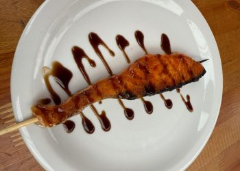 Espeto de Salmão - Foto Mateus Rodrigues