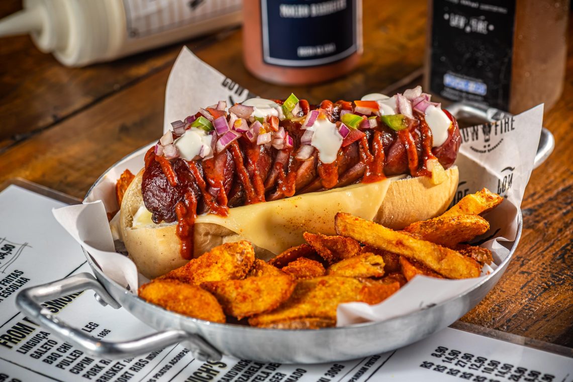 Low Fire Smokehouse - Cachorro Quente - Foto: Tomás Vélez