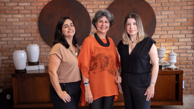 Sócias Arteiras Comunicação - Juliana Castanheira, Luiza Sampaio e Iolanda Vieira