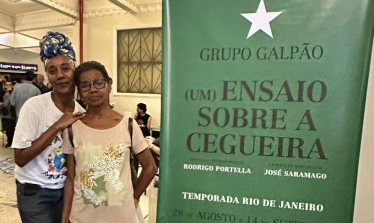 Teatro: ONG leva alunos para assistir espetáculo do Grupo Galpão no Rio