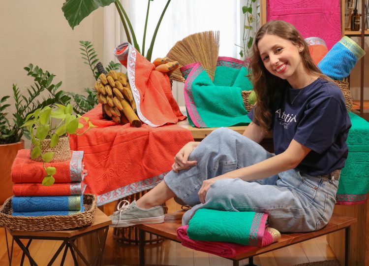 Ana Júlia Ogliari - Designer da Coleção Encontros