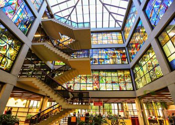 Parceria entre MB e PUC Paraná aprimora plataforma de biblioteca digital