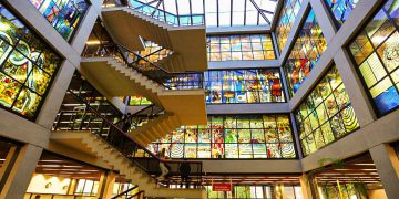 Parceria entre MB e PUC Paraná aprimora plataforma de biblioteca digital