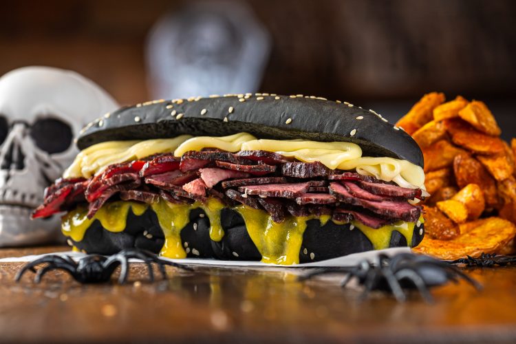 Low Fire Smokehouse - Beef Sandwich - Foto: Tomás Vélez.