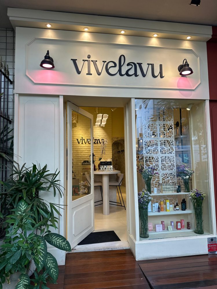 Vivelavu