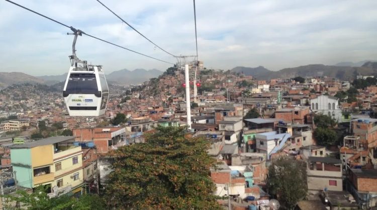 Inteligência Artificial como motor de inclusão: AI Brasil Experience 2025 debate impacto da tecnologia nas favelas