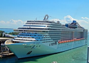 Dois transatlânticos atracam no Pier Mauá nesta terça-feira (02/12) trazendo mais de sete mil turistas ao Rio