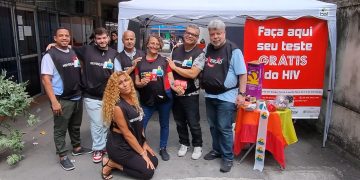 Ato na Cinelândia marca Dia Mundial de Luta contra a Aids no Rio de Janeiro