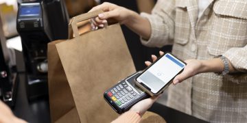 Varejo 2026: inteligência comercial e incentivo contínuo devem redefinir a performance das marcas, aponta Tiago Cabral, CEO da Núcleo