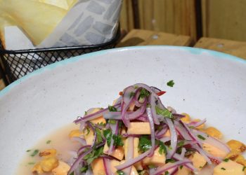 Clássico Beach Club - Ceviche Banana da Terra - Foto: Carolina Rodrigues