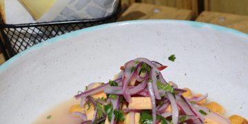 Clássico Beach Club - Ceviche Banana da Terra - Foto: Carolina Rodrigues