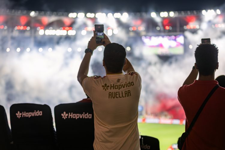 Hapvida e Flamengo promovem ação sobre saúde mental em clássico que marcou o retorno do time ao Maracanã