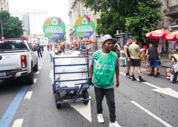 Operação liderada pela Dream Factory já soma 6,6 toneladas de recicláveis no Carnaval de Rua 2026