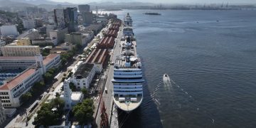 Pier Mauá terá atracações simultâneas de navios durante todo carnaval