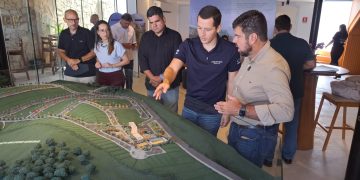 RAFAEL BOUSQUET E PREFEITO DE MACAÉ - MOSTRANDO PRESTIGE