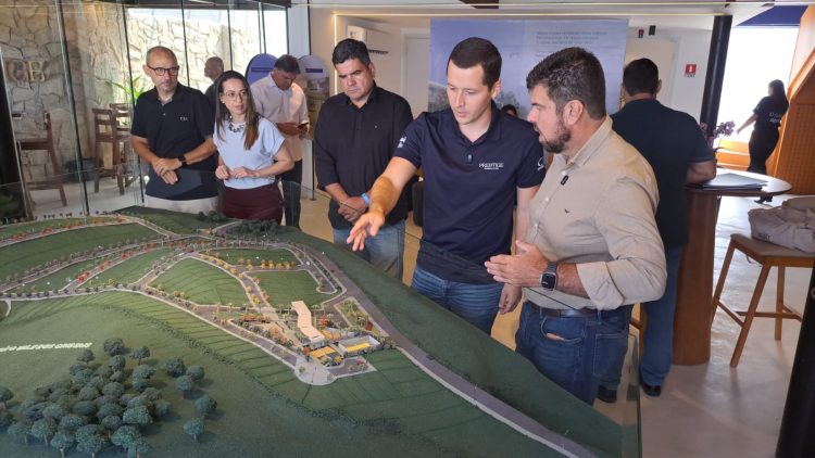 RAFAEL BOUSQUET E PREFEITO DE MACAÉ - MOSTRANDO PRESTIGE