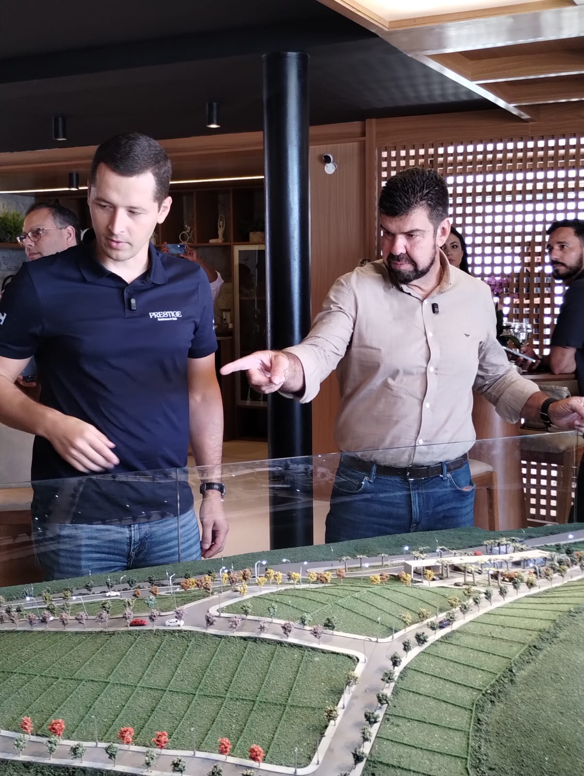 RAFAEL BOUSQUET E PREFEITO DE MACAÉ - PRESTIGE