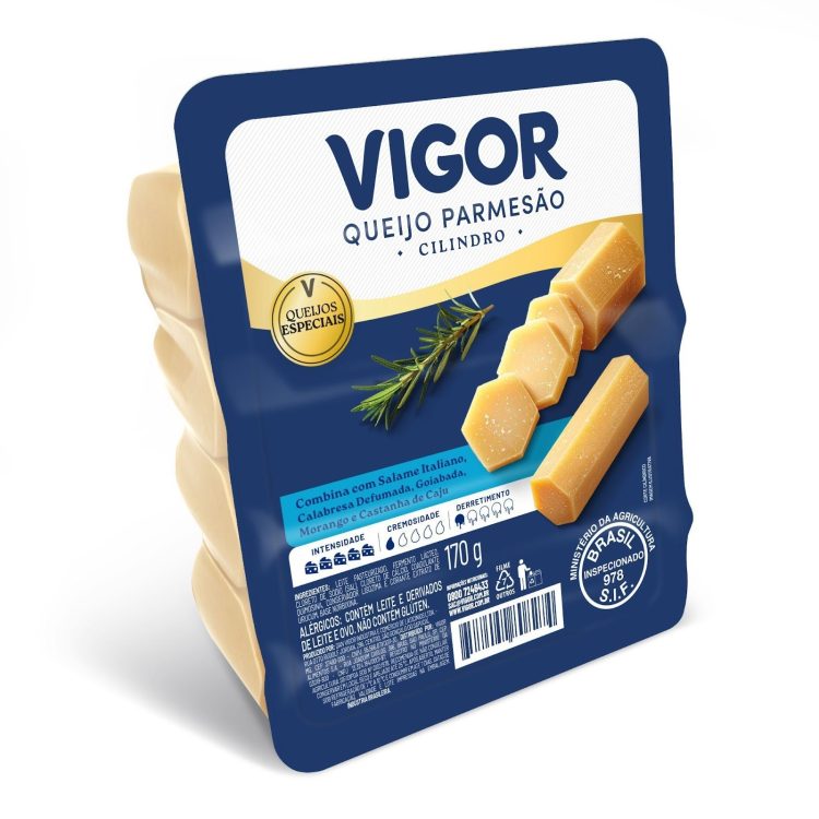 Vigor expande portfólio de queijos e lança parmesão em formato cilindro