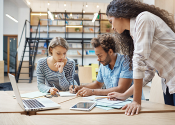 Especializações que pequenos empresários precisam buscar para elevar seu negócio