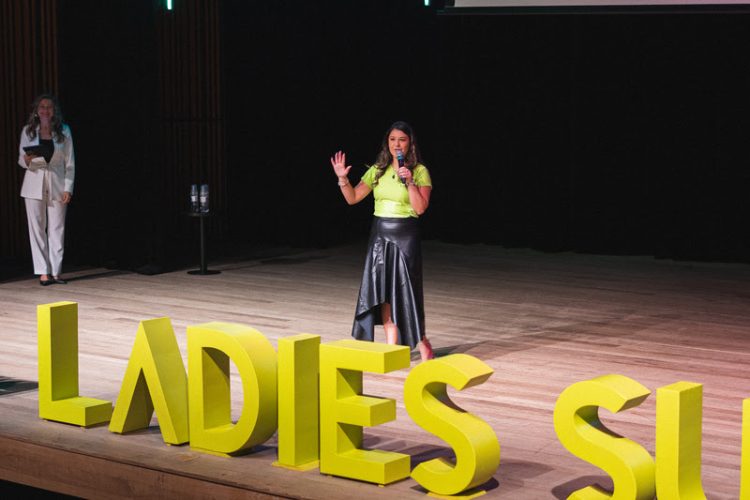 Ladies in Tech promove Beer Pitch a bordo em parceria com South Summit Brazil